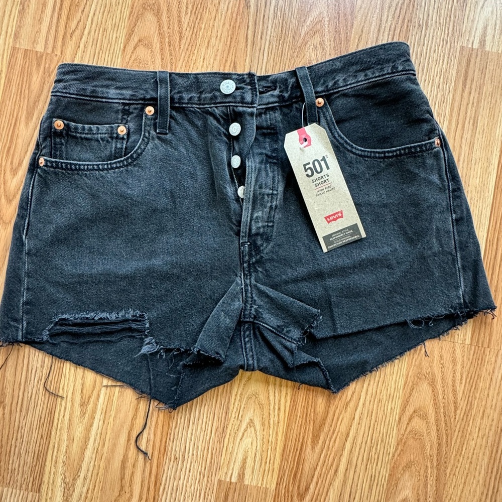 Women’s Levi Shorts